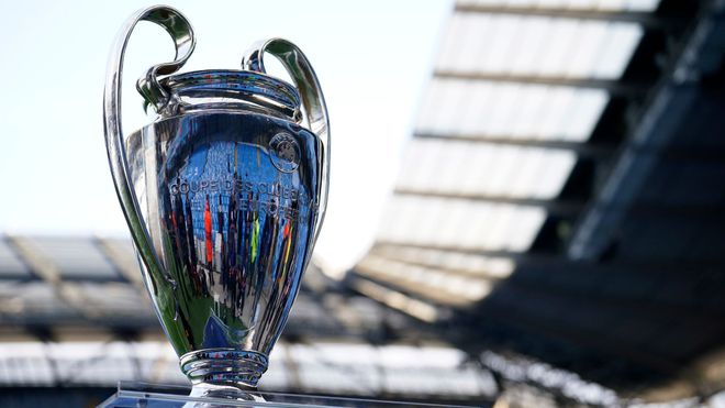 在首回合比 在首回合比