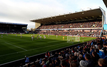 红牌事件发 红牌事件发